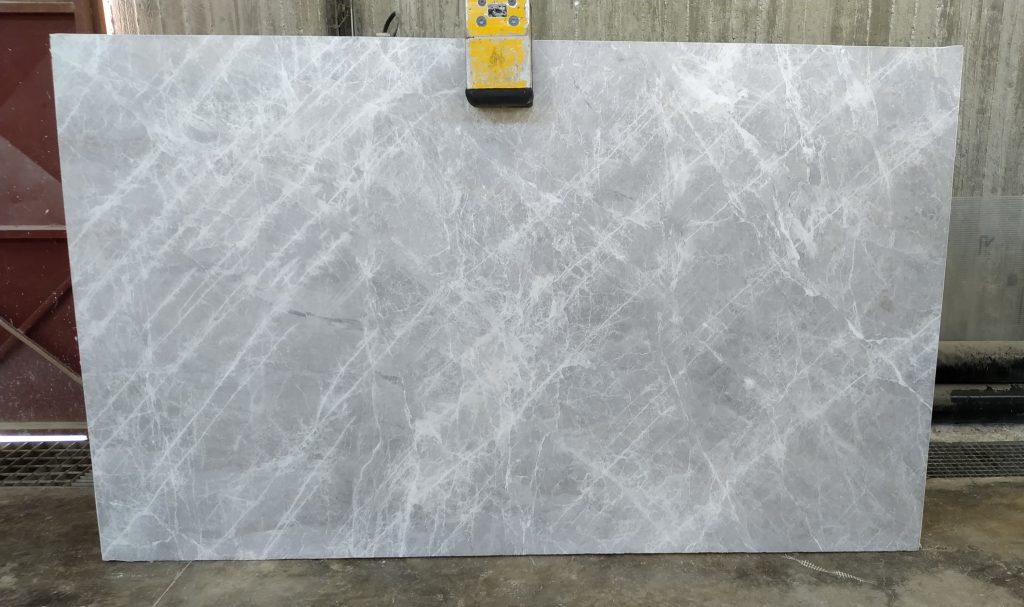 Desert Silver Apex Stone